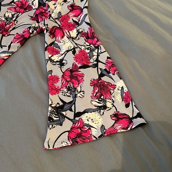 (3/$15) Cato Stretch Floral blouse size XS - Picture 6 of 12